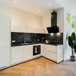 Stylish Apartment Next To The Amstel River - Unit C
